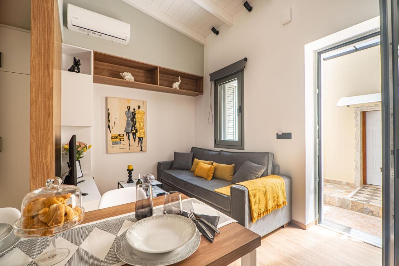 Antigone'S Lux Home 10Mins Walk To Beach, Old Town, City 하니아 외부 사진