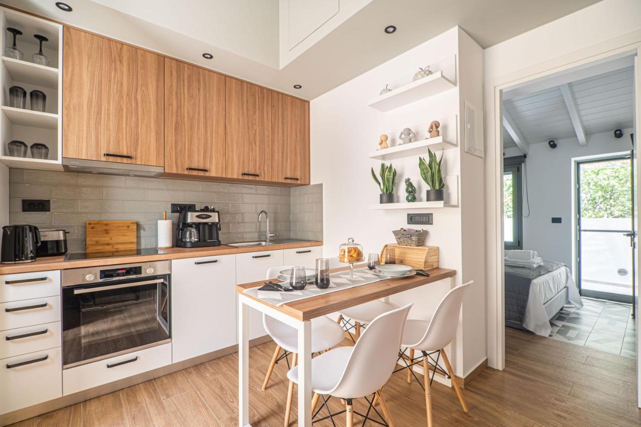 Antigone'S Lux Home 10Mins Walk To Beach, Old Town, City 하니아 외부 사진