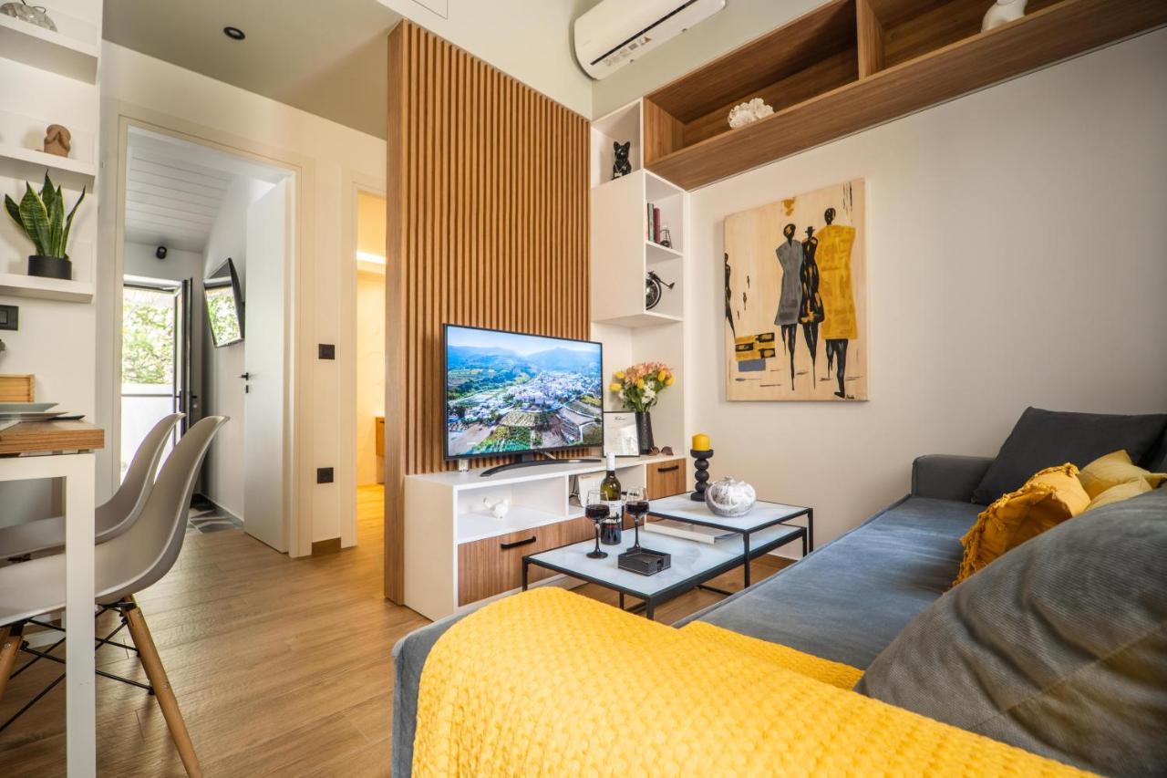 Antigone'S Lux Home 10Mins Walk To Beach, Old Town, City 하니아 외부 사진