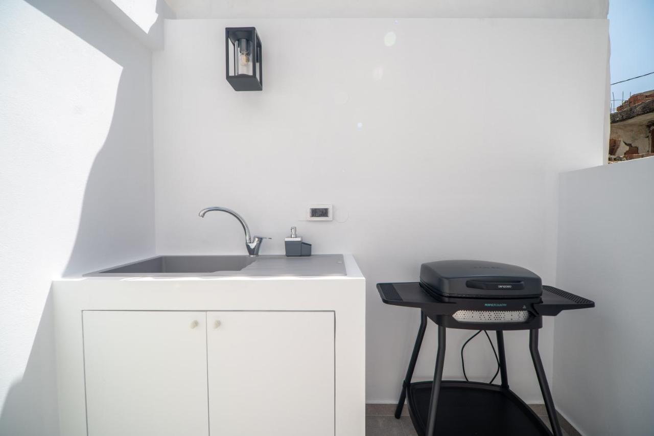 Antigone'S Lux Home 10Mins Walk To Beach, Old Town, City 하니아 외부 사진